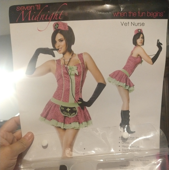 Vet Nurse Halloween costume all included - Picture 3 of 3